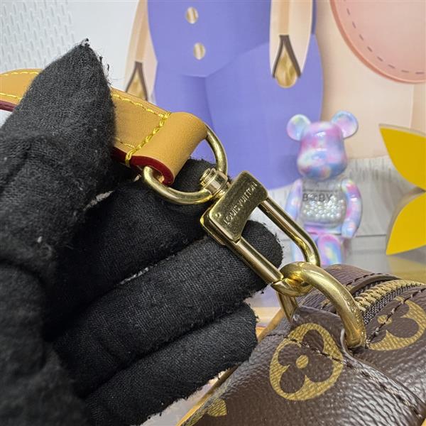 2026120191232733 140